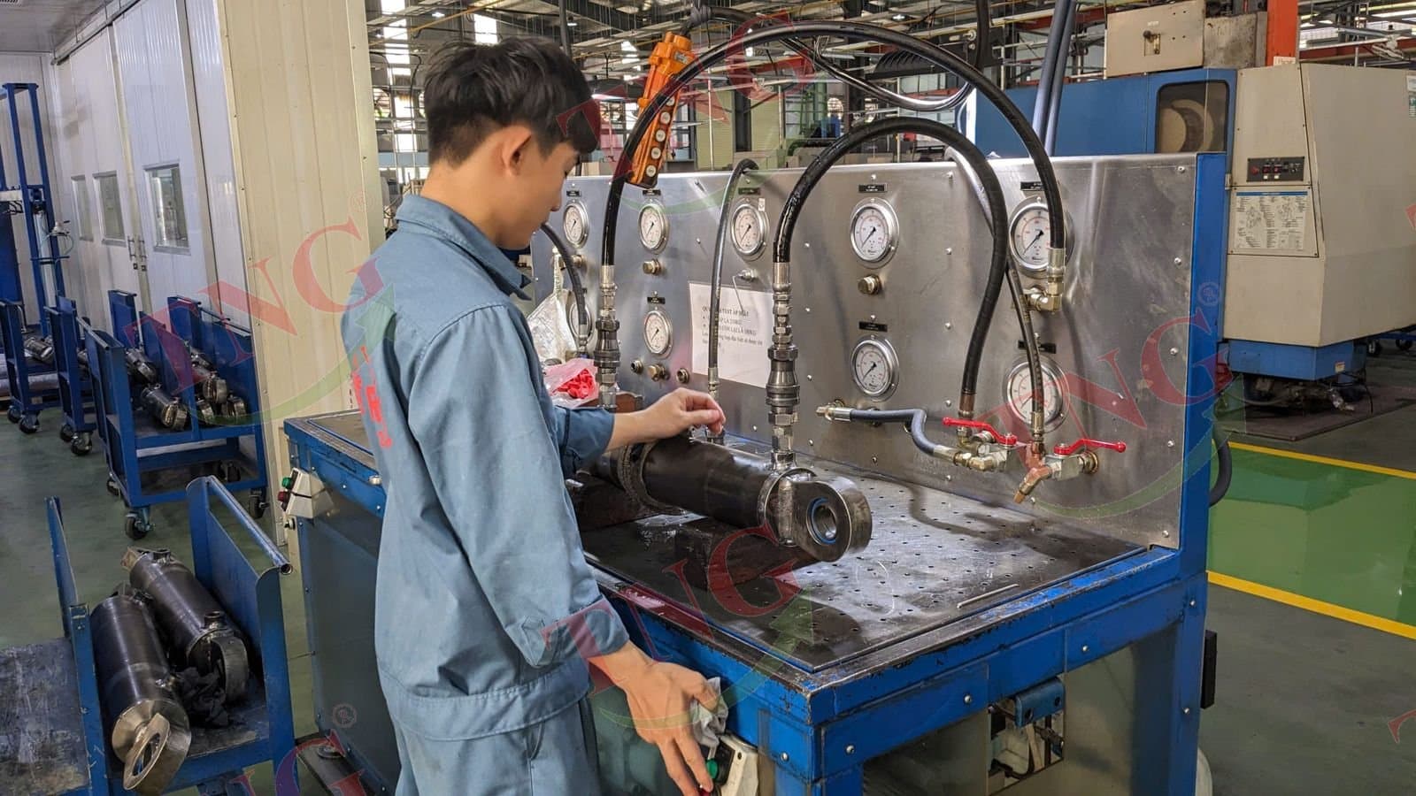 Khu lắp ráp xy lanh thủy lực